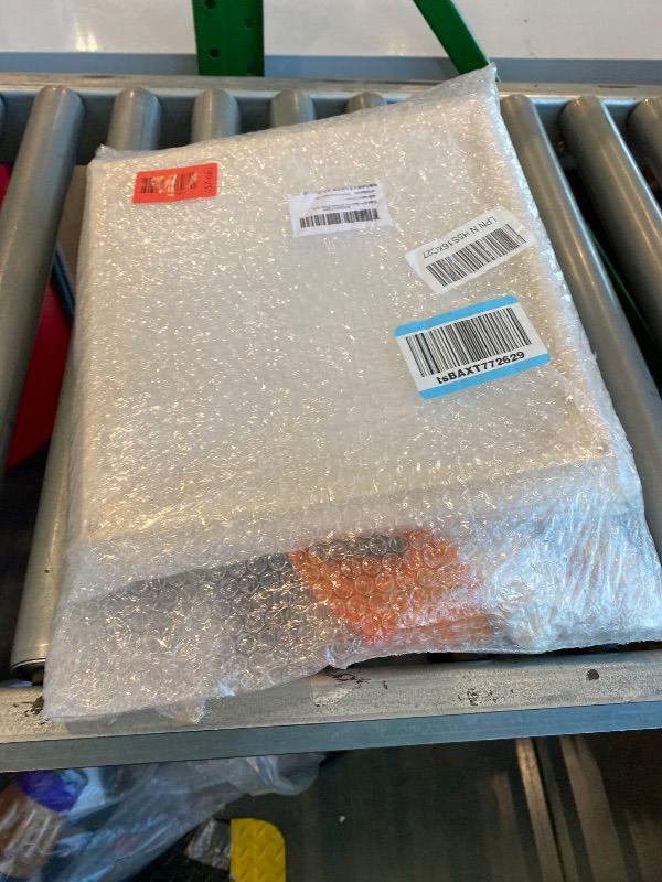 Photo 1 of *UNTESTED*
NUPTIO 2 Pcs Metal Flower Floor Vase Column Geometric Centerpieces Flower Stand for Tables, 31½ inch Tall Gold Flower Holder for Home Party Wedding Decorations, Rectangular Display Rack