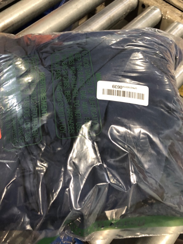 Photo 1 of *MINOR DAMAGE - USED*
King Size 4 Piece Sheet Set - Comfy Breathable & Cooling Bed Sheets Set - Hotel Luxury Bedding for Women, Men, Kids, Teens, Boys & Girls - Deep Pockets, Ultra-Soft, Wrinkle Free - Oeko-Tex - Navy Blue