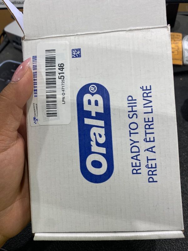 Photo 1 of *MISSING PARTS*
Oral-B Cross Action Replacement Brush Heads for an Oral-B Electric Toothbrush, Pack of 6, Black