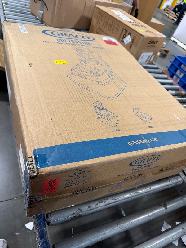 Photo 1 of ***FINAL SALE/NO RETURN, VIEW NOTES*** Graco DuetSoothe Swing and Rocker with Removable Swing Seat and 6 Swinging Speeds for Toddler Swing Seat and Swing Chair
