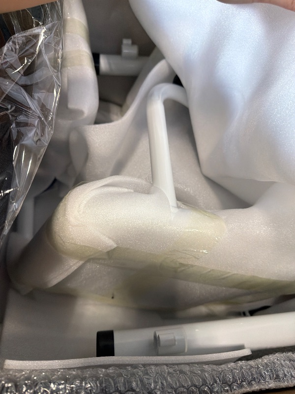 Photo 1 of *****UNKNOWN IF MISSING PARTS**** mindmed Patient Lift Transfer Chair for Home,Hydraulic Patient Lift Chair for Disabled,Lift Nursing Chair with 180°Split Seat, Commode & Seat Cushion from Bed to Toilets/Cars/Sofa, 440lbs(Blue)