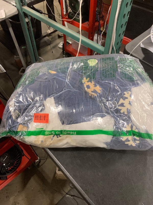 Photo 1 of ***PICTURE FOR REFERENCE, DIFFERENT PATTERN***
LBRO2M Sherpa Fleece Bed Blanket King Size,Christmas Super Soft Fuzzy Plush Warm Cozy Fluffy Microfiber Couch Throw Velvet Double Reversible Luxurious Blankets