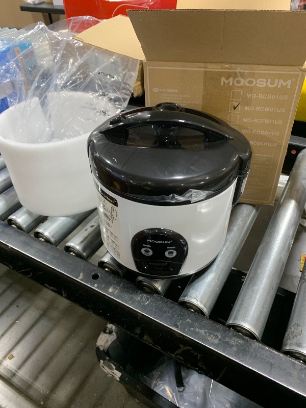 Photo 1 of ***PICTURE FOR REFERENCE, RICE COOKER IS WHITE IN COLOR***
Rice Cooker Maker 5-Cup(Uncooked) with Steamer, Ceramic coating, BPA Free, Small capacity, Stainless Steel