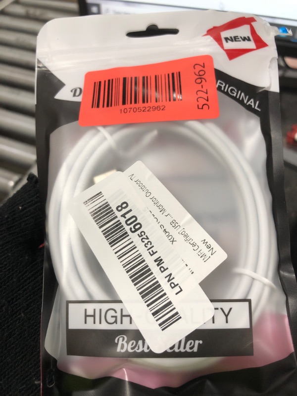 Photo 1 of [Apple MFi Certified] USB C to HDMI Adapter for iPhone 17 16 15 to TV,4K@60Hz Type-C to HDMI Adapter Cable 6FT for iPhone 17 16 Pro Max/15 to HDTV Projector Monitor Outdoor TV