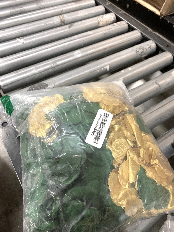 Photo 1 of 108pcs Roses Head Flowers with Stem - Emerald Green Gold Artificial Flowers Rose Bulk - Silk Rose Fake Flower for Wedding Bouquet Decor DIY Baby Shower Centerpieces St Patrick's Day Decoration