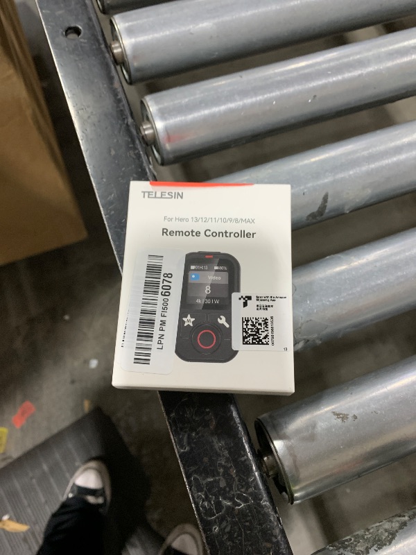 Photo 1 of 
TELESIN T13 Waterproof Wireless Remote Control for GoPro | Color LCD Dispaly, Smart Controller with Wrist Strap Compatible with Go Pro 13 12 11 10 9 8 Black Max Mini Action Camera Accessories