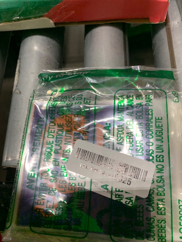 Photo 1 of 100 PCS Halloween Treat Ziplock bags(4x4 Inch) Self-sealing Candy Cookie Goodie Goody Small Gift Wrap Bags for Halloween Party Favors Supplies Decorations Spider Web Bat Pumpkin Pouches Table Decor