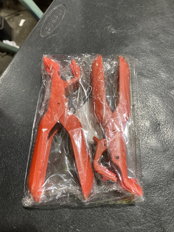 Photo 1 of 2pcs Anti-Scald Bowl Holder Clips, Multifunctional Hot Plate Gripper Silicone Anti Bowl Dish Plate Pizza Pan Gripper Heat Clips Tongs Clamp for Pots Bowls Plates Cooking (Red)