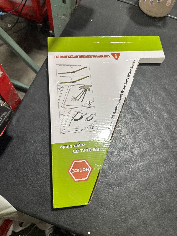 Photo 1 of 2 Factory Wiper Blades Replacement for Mercedes- C300 2008-2014/ E550 2010-2014 /E350 2011-2014 Original Equipment Windshield Wiper Blades Set - 24"+24" (Set of 2)