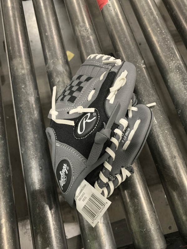 Photo 1 of 
Rawlings MLB BBG Series 9.5" T-Ball Glove

