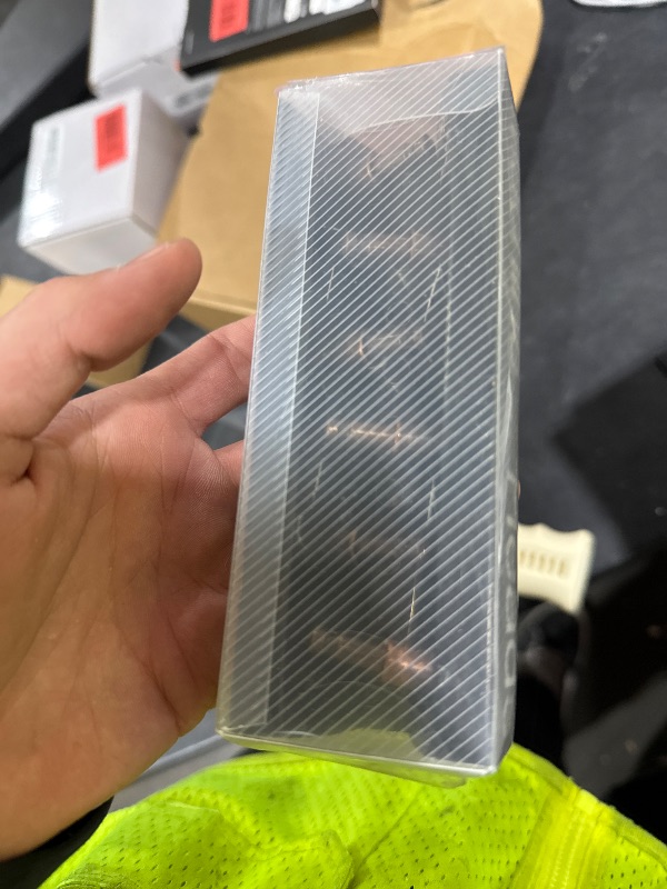 Photo 1 of 1 tuning peg does not function and it is missing the screws required for assembling---------------------- Guyker Guitar Locking Tuners (3L + 3R Handed) - 1:21 Models Rear Lock String Tuning Key Pegs Machine Head with Trapezium Handle Replacement for Elect