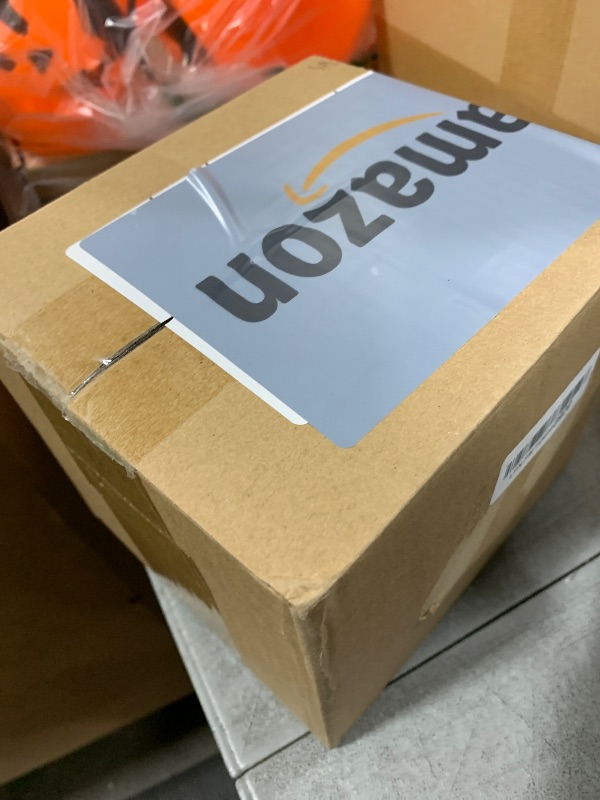 Photo 1 of [6'' Plates 40 Count] White Plastic Floral Design Party Plates With Gold Rim Premium heavyweight Elegant Disposable Tableware Dishes