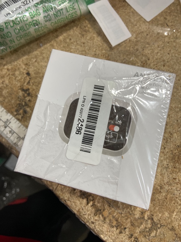 Photo 1 of ** BLUETOOTH CONNECTION IS WEAK ** Ai Translation Earbuds Real Time 144-Language Translator Earbuds with Accent Support and 8-Language Offline Translator Device Two Way Translation Headphones for Language Learning Travel Business White