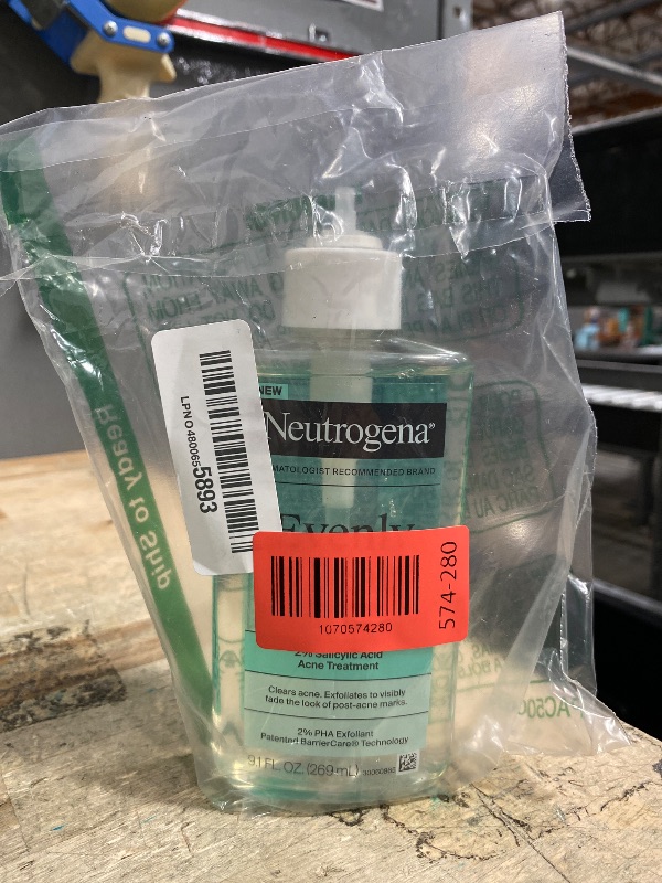 Photo 1 of *BROKEN CAP* Neutrogena Evenly Clear Acne Cleanser with 2% Salicylic Acid & 2% PHA Exfoliant, Gentle Foaming Face Wash Clears Clogged Pores & Blackheads While Visibly Fading Look of Post-Acne Marks, 9.1 fl. oz