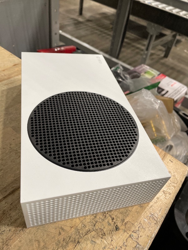 Photo 1 of ** PARTS ONLY **     Xbox Series S - All Digital Gaming Console - 512GB SSD - Includes Wireless Controller - 120FPS (Renewed Premium)   
**MAY NEED FACTORY RESET**