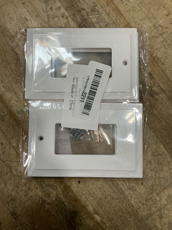 Photo 1 of 1-Gang Modern Edge Decorative Wall Plate Cover Switch Outlet Single Decorator Electrical Faceplate for Light Switches, Smart Switch, GFCI, Dimmers, Receptacle, USB Outlet (4 Pack, Single Decorator)