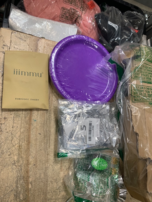 Photo 1 of ** SOLD AS IS BUNDLE OF MISCELLANEOUS AND SORTED GOODS **