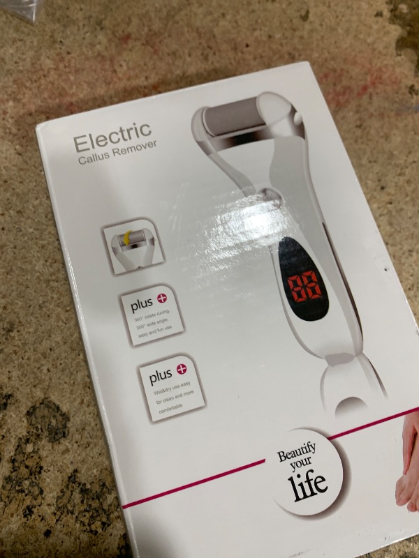 Photo 1 of *MISSING CHARGER* Electric Foot Callus Remover Kit, Elmchee Rechargeable Callous removers 3 Grinding Heads Waterproof Foot Scrubber File, Professional Pedicure Tools kit Feet Care for Dead, Cracked Dry Skin