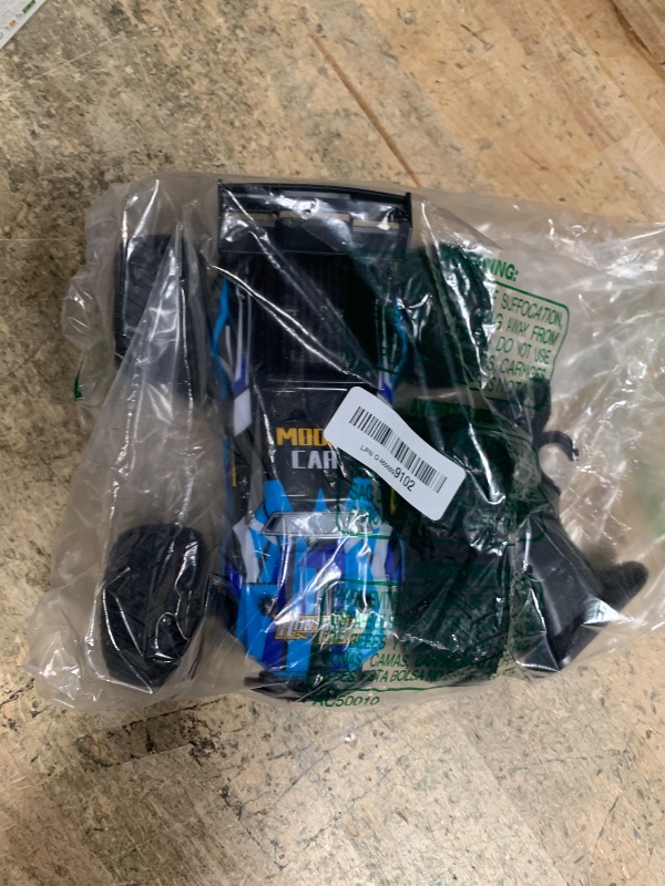 Photo 1 of ***PARTIAL SET - PRICE ADJUSTED***
HENEROAR Remote Control Car, Remote Control Truck, 2.4Ghz All Terrain Off-Road Monster Truck, 20 KM/H Rc Cars with LED Bodylight and 2 Rechargeable Batteries Toys for Boys