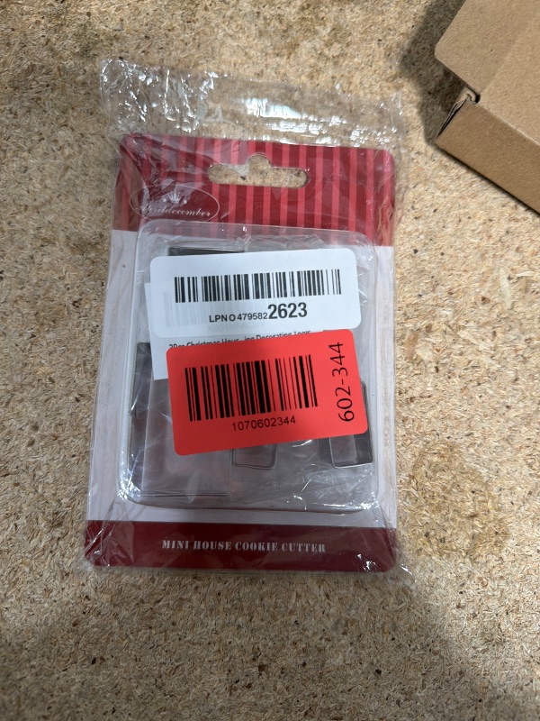 Photo 1 of 3Pcs Christmas House Cookie Cutter Set, Mini Ginger House Stainless Steel Cookie Cutter, Chocolate Biscuit Mold, DIY Gingerbread Baking Decorating Tools