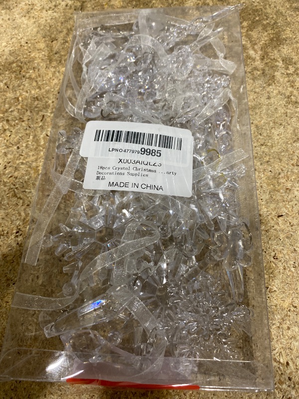 Photo 1 of 18pcs Crystal Christmas Ornaments for Tree Decorations-Hanging Acrylic Snowflake Icicle Ornaments with Drop Pendants for Winter Wonderland Chandelier Crystals Decorations Supplies