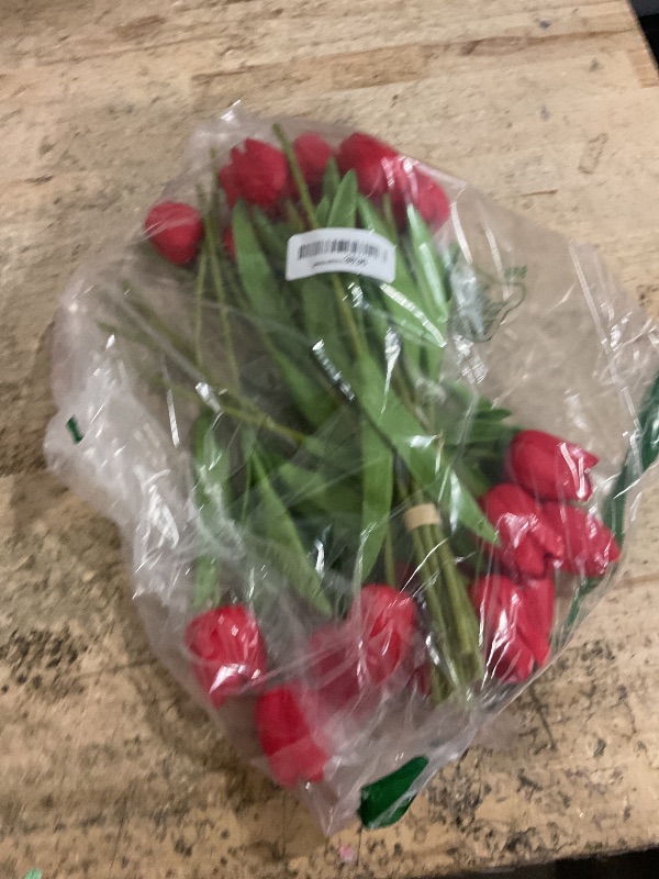 Photo 1 of 20 Pcs Artificial Red Tulip Flowers Faux Tulip Stems PU Real Touch Tulips 13.7" Tall for Spring Easter Vase Wedding Bouquets Floral Arrangements Wreath Table Centerpiece Indoor Outdoor Decoration