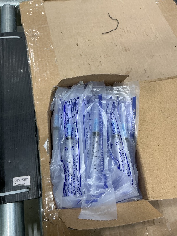 Photo 1 of 100 Pack Disposable 3ml/cc Lab Syringes with 23Ga 1 Inch Needle Luer Lock, Individually Sealed Packed
