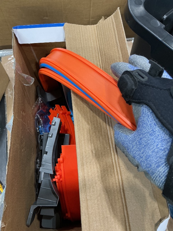 Photo 1 of ?Slot Car Race Track Sets with 360° Thrill Loops & 4 High-Speed Cars, 64 Pcs Large Flexible Racing Track for Kids Ages 3-5 4-8 8-12, Race Car Toys Gift for Boys Girls Birthday Christmas