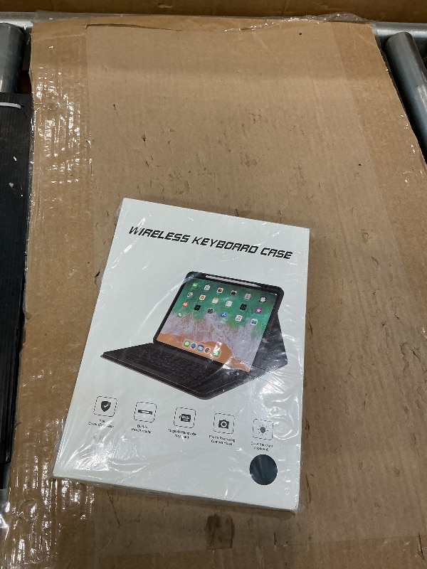 Photo 1 of *MINOR DAMAGE - USED*
OPAKIT Keyboard Case for iPad 10.2'' 9th/8th/7th Generation, 7-Color Backlit Detachable Bluetooth Keyboard and Pencil Holder, for 2021, 2019, Air 3rd, Pro 10.5'', Teal