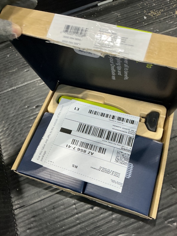 Photo 1 of *MINOR DAMAGE - USED*
Norelco Philips OneBlade 360 Hybrid Face, Electric Beard Trimmer and Shaver, with 360 Blade Technology, 1x 360 Blade for Face, 5in1 Adjustable Comb, Model QP2724/90