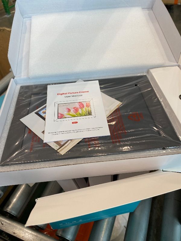 Photo 1 of *MINOR DAMAGE - USED*
BIGASUO Digital Picture Frame, 10.1" Frameo Digital Frame WiFi with 32GB Memory, 1280x800 IPS Touch Screen, Send Photos/Videos from Your Phone Anywhere, Photo Gifts for Parents and Grandparents 4 Pack