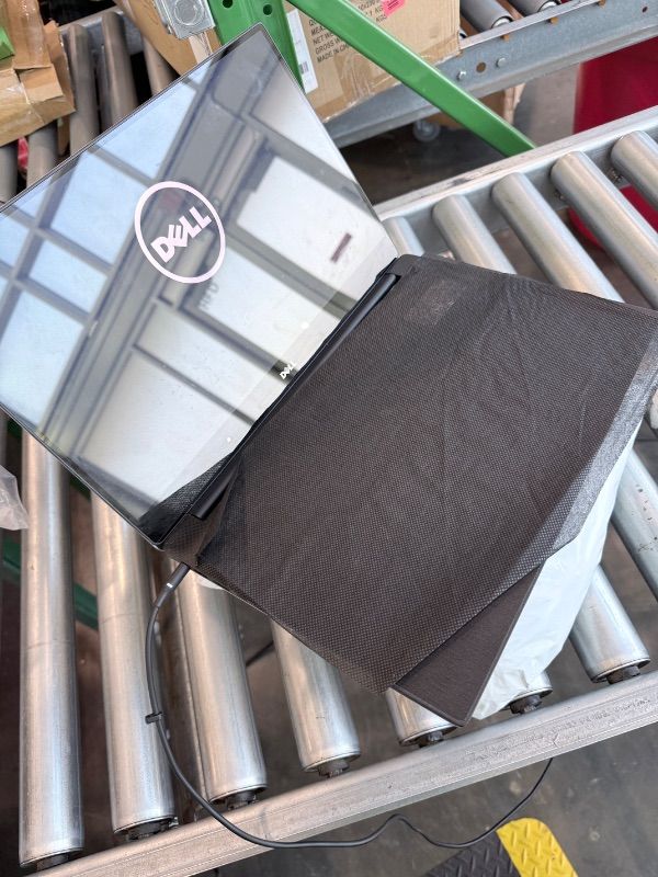 Photo 1 of **ITEM IS DIRTY/or stinks check clerk comments**
Fast Precision 5510 FHD 15.6in Business Work Station Laptop (Intel Quad Core i7-6820HQ, 16GB Ram, 512GB SSD, HDMI Camera) NVIDIA Quadro M1000M 2GB GDDR5 (Renewed)