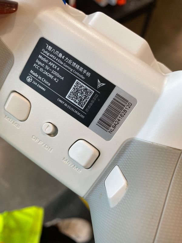 Photo 1 of *UNTESTED*
FLYDIGI APEX 4 Wireless PC Controller Forceflex Joystick Forceadapt Trigger 1000Hz Report Rate Full-Color LCD Display 1500mAh Battery Stereo Vibration PC/Switch/Switch2/TV/Android/Laptop