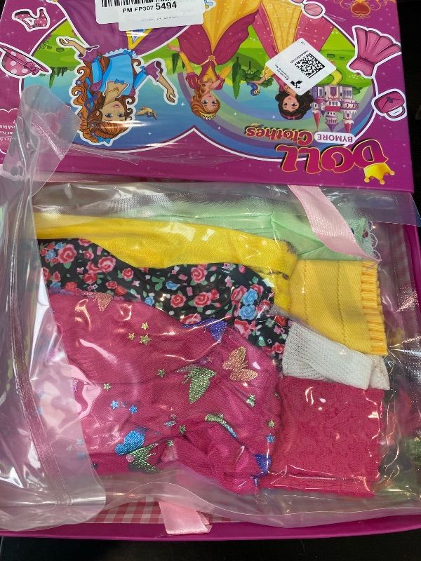 Photo 1 of ?195 Pcs Doll Clothes and Accessories Kit, Include Princess Gowns, Fashion Skirt, Slip Dresses, Tops, Pants, Bikini Swimsuits, Shoes, Crowns, Necklaces, Glasses, Hangers in Gift Box for 11"-12" Dolls