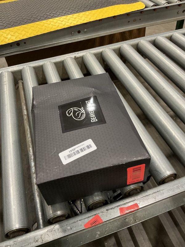 Photo 1 of **MAJOR DAMAGE**
BeaverCraft Deluxe Wood Carving Kit S18X - Wood Carving Knife Set - Spoon Carving Tools Set - Whittling Knives Kit - Woodworking Kit Wood Carving Tools Kit Large Whittling Kit S18X