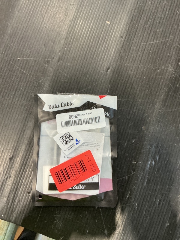 Photo 1 of [Apple MFi Certified] USB C to SD Card Camera Reader for iPhone 17,Type C to Memory Card Reader Trail Camera Viewer SD Card Adapter for iPhone 17/17 Pro/17 Pro Max/16 Pro Max/15 Pro Max,Plug and Play