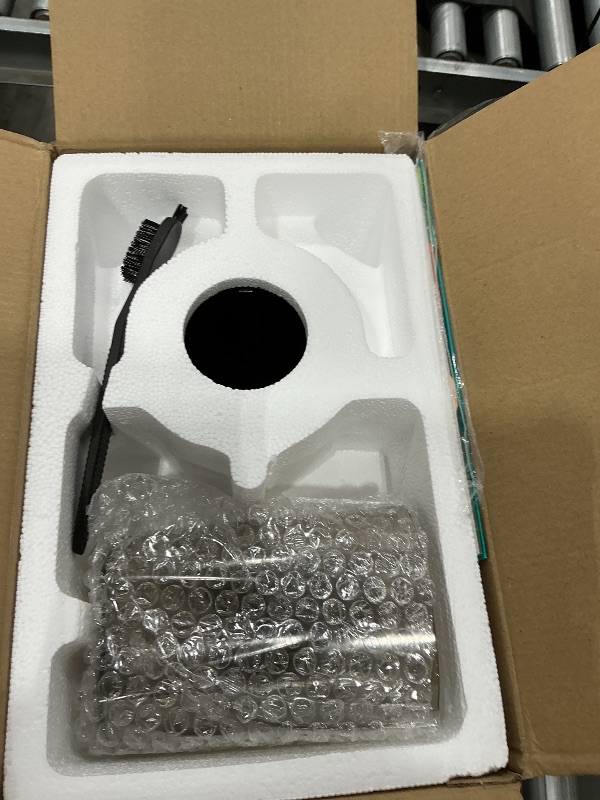 Photo 1 of *USED*
Juicer Machines, HOUSNAT Juicer Whole Fruit and Vegetables with 3-Speed Setting, Upgraded Version 400 W Motor Quick Juicing, Cleaning Brush and Juicing Recipe Included, Black