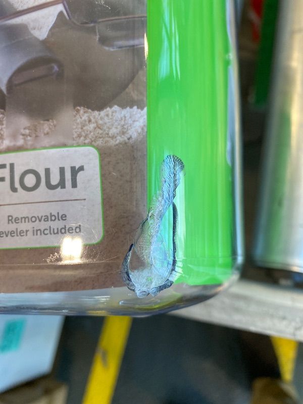 Photo 1 of ***MINOR DAMAGE*** ProKeeper Flour Storage Container, 4-Quart, BPA-Free Plastic, Dishwasher Safe
