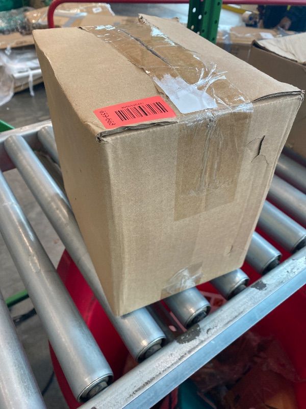 Photo 1 of *USED*
CUTIEWORLD 4L Beverage Cooler for Home, White