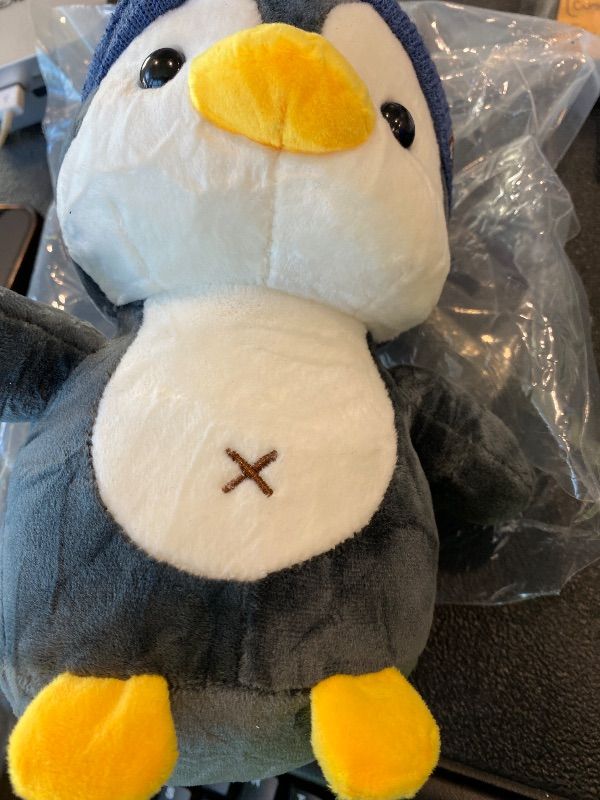 Photo 1 of *USED*
BSVOME 9 inches Penguin Stuffed Animals Soft Plush Cute Travel with Hat Backpack Doll for Boys Girls