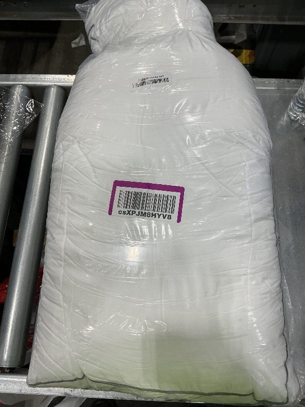 Photo 1 of **PARTIAL SET/check clerk comments**
MUXHOMO Bed Pillows King Size Set of 2, Hotel Collection Sleeping Pillows 2 Pack for Side and Back Sleepers, Down Alternative Plump Filling, 20 x 36 Inches