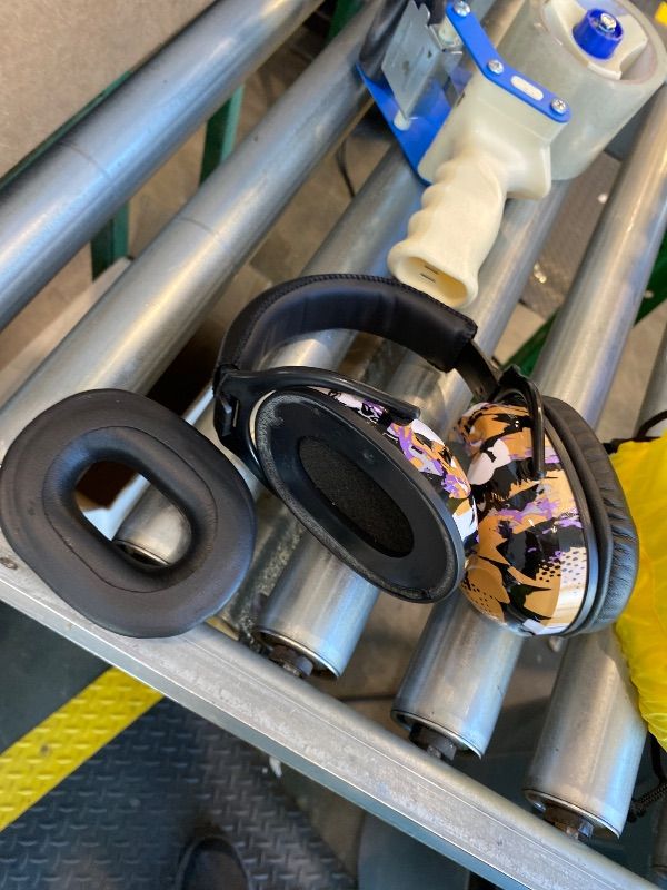 Photo 1 of ***MINOR DAMAGE*** ZOHAN EM030 Kids Ear Protection, Noise Cancelling Headphones Ear Muffs for Autism Sensory, Safety Noise Reduction Hearing Protection for Monster Truck/Concerts/Fireworks/Air Shows