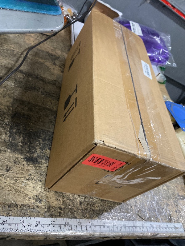 Photo 1 of ***(MAJOR DAMAGED/SEE NOTES FOR DETAILS )***Left Tail lights Assembly Compatible with 2004 2005 2006 Toyota Tundra OE Style Rear Light Taillights Replacement for TO2800153 815600C040