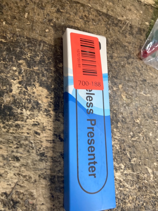 Photo 1 of **HAS ISSUES FUNCTIONING TOO FAR AWAY FROM DONGLE*** QUI Presentation Clicker for PowerPoint, RF 2.4GHz USB C Wireless Presenter Remote with Volume Control, PowerPoint Clicker Slide Advancer for Mac, Windows, Laptop, Keynote