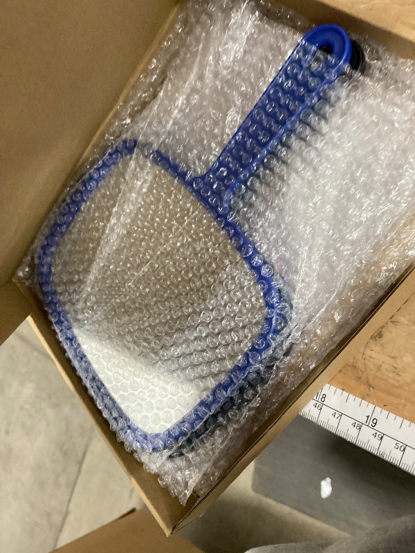 Photo 1 of *** CAUTION OPENING PACKAGING 1 OF THE MIRORS IS CRACKED *** Jetec 3 Pieces Hand Handheld Cosmetic Mirrors with Handle, Portable Vanity Mirrors for Travel, Home, and Salon Use(9.17 x 6.53 Inch,Red, Black, Blue)