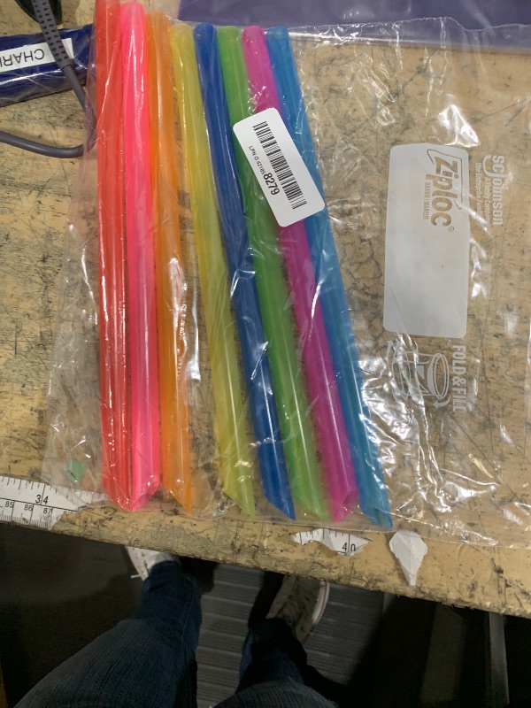 Photo 1 of [Angled Tips] 8 Pcs Reusable Boba Straws & Smoothie Straws - Multi Colors Jumbo Wide Reusable Straw, BPA FREE Food-Grade Plastic Straw for Bubble Tea(Tapioca, Boba Pearls), Milkshakes with 2 Brushes