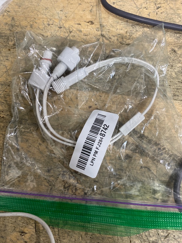 Photo 1 of 1 Male to 2 Females Y-Splitter for Govee Permanent Outdoor Lights, Y-Shaped Extension Cable Compatible with Govee H705A H705B H705C 3 Pin Permanent Outdoor Lights