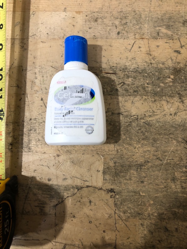 Photo 1 of ***** ONLY 1 **** Cetaphil Face Wash, Daily Facial Cleanser for Sensitive, Combination to Oily Skin, 4 Oz 3 Pack, Gentle Foaming, Soap Free, Hypoallergenic