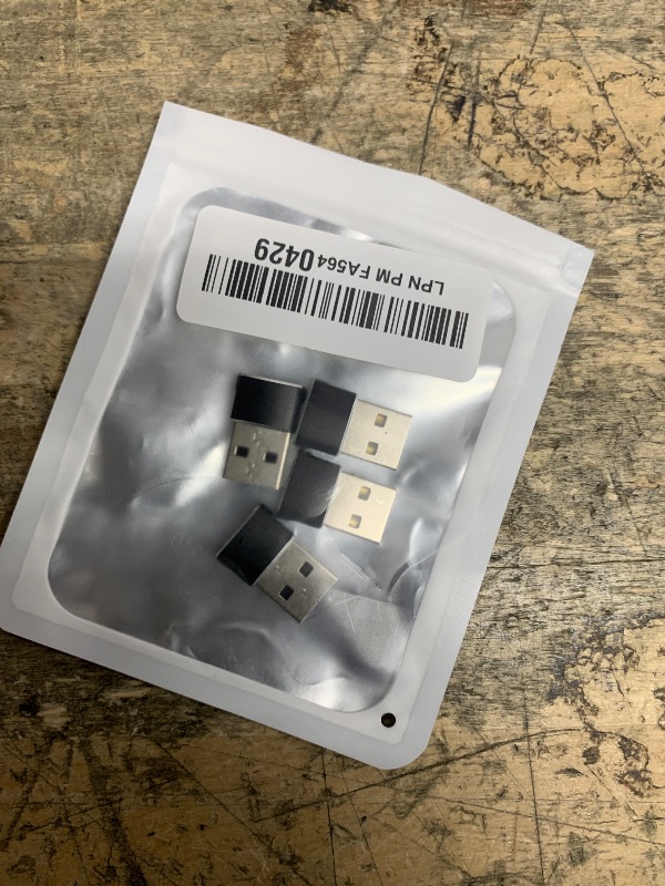 Photo 1 of ????? ???????? USB to USB C Adapter,Type-C Female to A Male Charger Converter for iPhone 17 Charger,iWatch Ultra SE 9 10,iPhone 17 Pro Max 16 15 12,Samsung S25,AirPods,iPad,Car,PS4