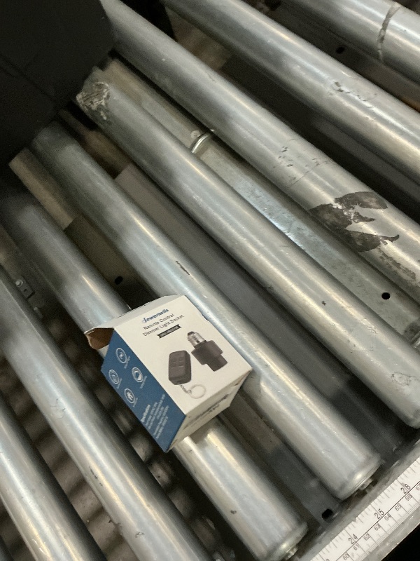 Photo 1 of *MISSING REMOTE**DEWENWILS Remote Control Light Socket with Dimmer, Wireless Light Switch, Wireless Light Bulbs Socket Switch, E26 E27 Base, 100FT Range, No Wiring, for Closet, Garage, Basement, FCC&ETL Listed, Black